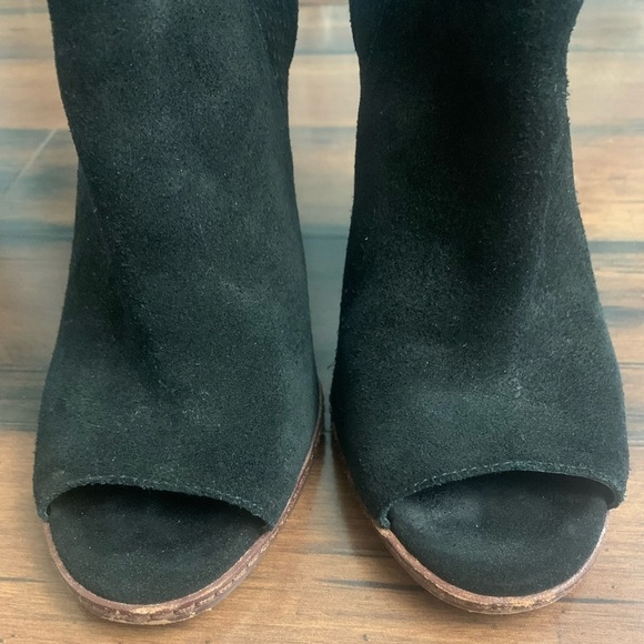 Gianni Bini Schools Out Peep Toe Suede Booties - Size 9 - Picture 9 of 9